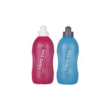 بچے پلاسٹک پینے کی بوتل۔