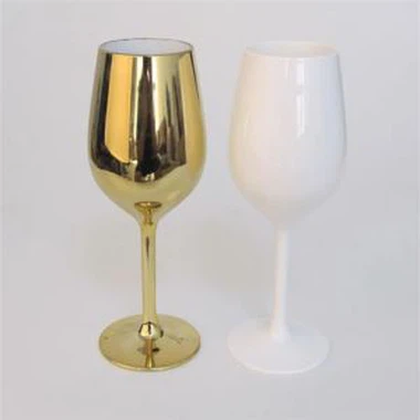 شادی کے لئے پلاسٹک شراب کے شیشے۔